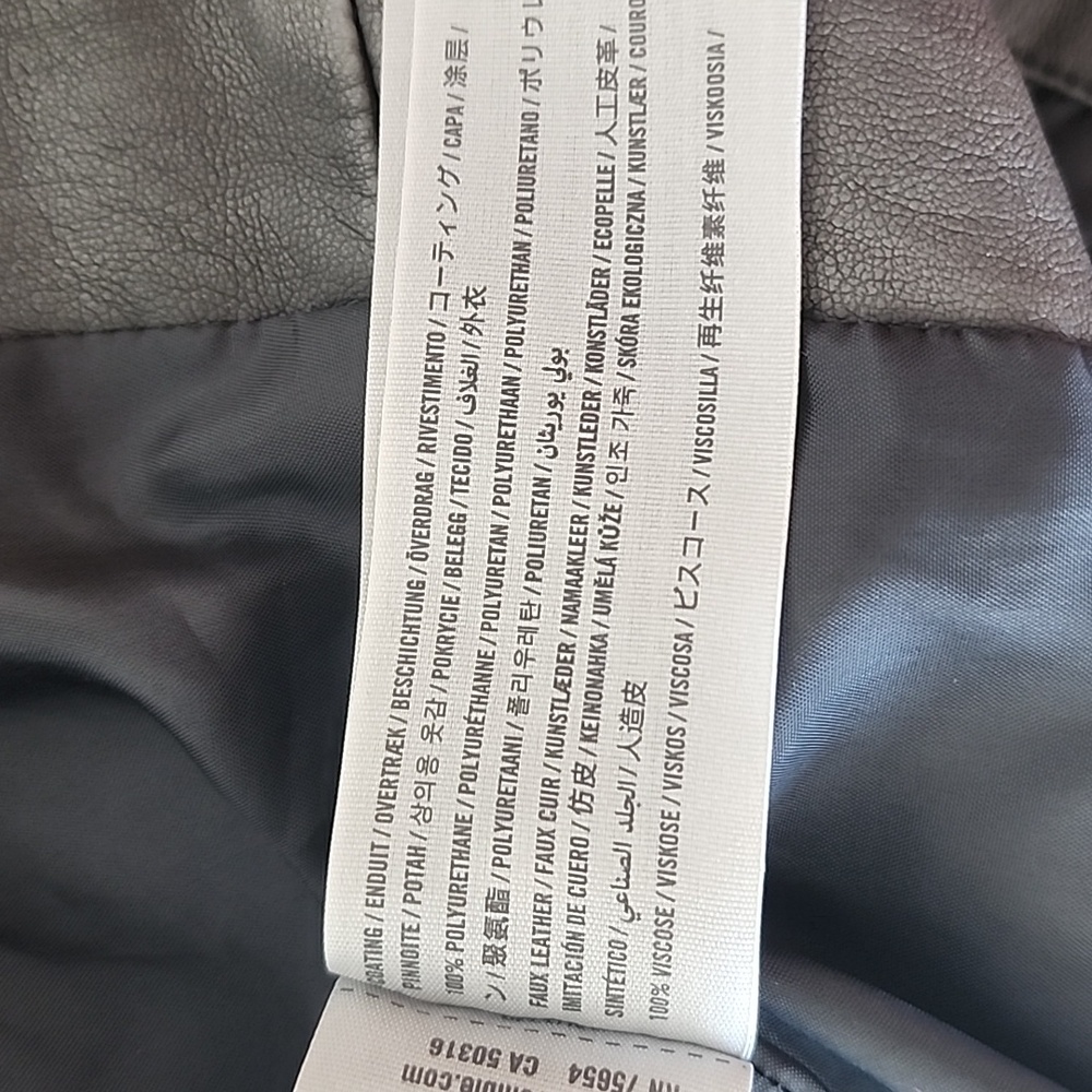 βΌοΈVERY RARE!βΌοΈ πβ€οΈ HOLLISTER PLEATHER MOTO JACKET β€οΈπ - Picture 16 of 16